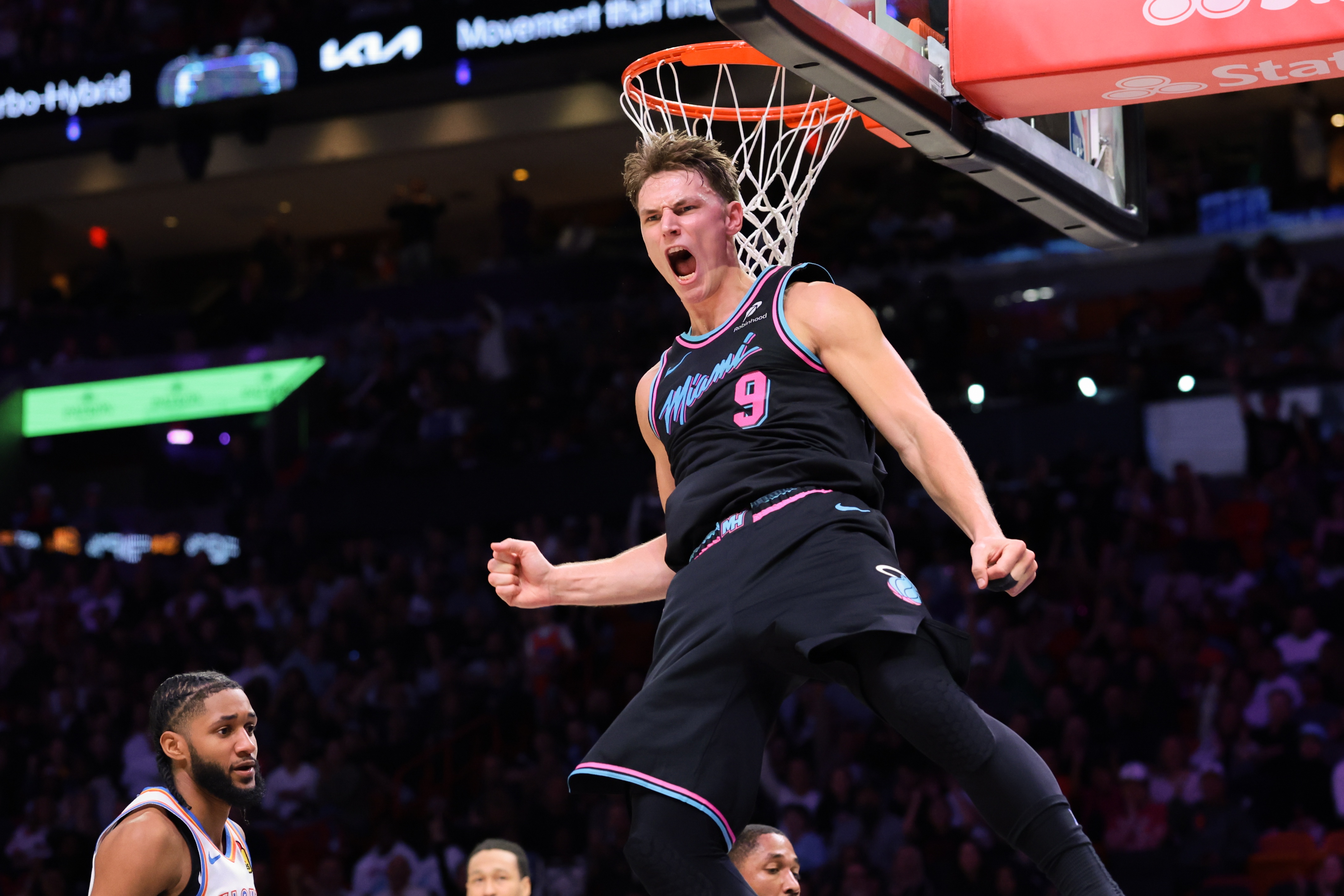 开云体育-9中7砍16分6板！拉松谈表现：向教练队友学习 教练非常相信我们